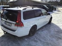 Begagnad Volvo V70 Momentum 181 HK (133 kW) 2014 Vit Kombi