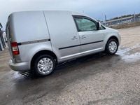 Begagnad VW Caddy 109 HK (80 kW) 2009 Minibuss