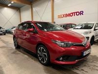 Begagnad Toyota Auris Active 116 HK (85 kW) 2015 Mörkröd Halvkombi