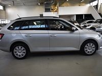 begagnad Skoda Fabia Kombi 1.2 TSI NYSERV NYBES EN ÄGARE KEYLESS RAIL