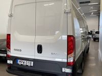 begagnad Iveco Daily 50C18A8V 3,0 16m3 skåp(8-Vxl Aut)5,2-tons C1-bil