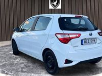 begagnad Toyota Yaris Hybrid e-CVT Euro 6 Automat 2020, Halvkombi