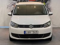 begagnad VW Touran 1.4 TSI ECOFUEL 7-SITS ( 10000 MIL ) NY BESIKTAD NY SERVAD