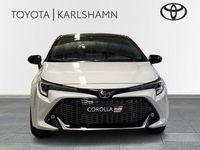 begagnad Toyota Corolla Hybrid 2,0 Gr-Sport Bi-Tone 2023, Halvkombi