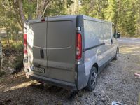 begagnad Opel Vivaro Hundbuss, Långa modellen