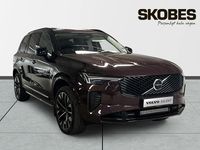 Begagnad Volvo XC90 Ultra 463 HK (340 kW) 2025 Mörkröd (röd) SUV