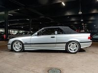 Begagnad BMW 325 192 HK (141 kW) 1993 Silver Cab