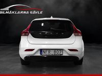 Begagnad Volvo V40 116 HK (85 kW) 2012 Vit Halvkombi