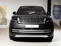 Begagnad Land Rover Range Rover First Edition 530 HK (389 kW) 2023 Mörkgrå SUV