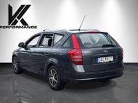 Begagnad Kia Ceed Sportswagon EX 122 HK (89 kW) 2007 Grå Kombi