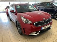 Begagnad Kia Niro Advance 141 HK (103 kW) 2017 Röd SUV