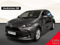 Begagnad Toyota Yaris Hybrid Active 92 HK (67 kW) 2021 Mörkgrå Halvkombi