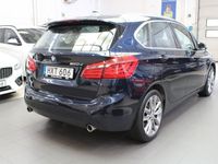 begagnad BMW 220 Active Tourer d xDrive Advantage PANO / NAVI / PDC