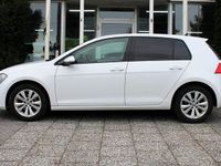 Begagnad VW Golf VII 110 HK (80 kW) 2017 Vit Halvkombi