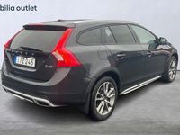 begagnad Volvo V60 CC D4 AWD PRO Skinn VOC Elstol P-sensor