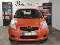 begagnad Toyota Yaris 5-dörrar 1.0 VVT-i Euro 4 BESIKTAD HEMLEVERANS