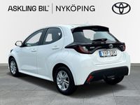 begagnad Toyota Yaris Hybrid Active Komfort-pkt 2021, Halvkombi