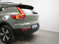 Begagnad Volvo XC40 Core 185 kW (252 HK) 2022 Grön SUV