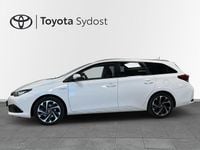 Begagnad Toyota Auris Touring Sports Active 137 HK (100 kW) 2015 Vit Kombi