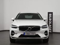 Begagnad Volvo XC60 Core 355 HK (261 kW) 2024 Vit SUV