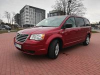 Begagnad Chrysler Grand Voyager 164 HK (120 kW) 2008 Röd Minibuss