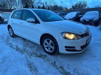 Begagnad VW Golf VII 110 HK (80 kW) 2016 Vit Halvkombi