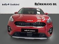 Begagnad Kia Niro Advance 105 HK (77 kW) 2022 /cr5/ runway red m SUV