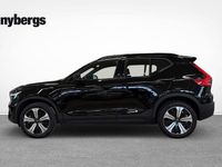 Begagnad Volvo XC40 Core 172 kW (234 HK) 2023 Svart SUV