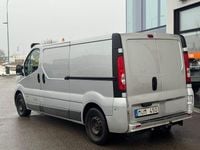 Begagnad Renault Trafic 114 HK (83 kW) 2012 Silver Minibuss