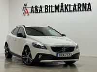 Begagnad Volvo V40 CC Momentum 150 HK (110 kW) 2014 Vit Kombi