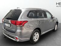 Begagnad Mitsubishi Outlander P-HEV Edition 163 HK (119 kW) 2017 Kombi