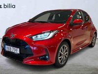 Begagnad Toyota Yaris Hybrid 2025 Röd Halvkombi