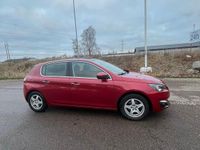 Begagnad Peugeot 308 131 HK (96 kW) 2015 Röd Halvkombi