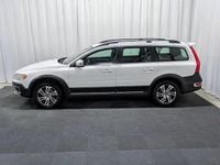 Begagnad Volvo XC70 Momentum 163 HK (119 kW) 2013 Vit Kombi