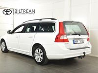Begagnad Volvo V70 Momentum 163 HK (119 kW) 2012 Vit Kombi