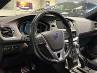 Begagnad Volvo V40 R-Design 150 HK (110 kW) 2016 Vit Halvkombi