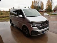 Begagnad VW Multivan Highline 199 HK (146 kW) 2020 Silver Van