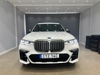 begagnad BMW X7 M50d/ 400HK / 7-SITS / PANO / SOFT-CLOSE / LASER