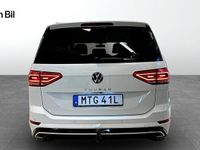 begagnad VW Touran Masters TSI150 DSG R-Line/7sits/Plus/Drag