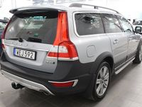 begagnad Volvo XC70 D4 AWD Summum Panorama Navi Drag Kamremsbytt 1ägr