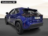 Begagnad Toyota Yaris Hybrid Active 117 HK (86 kW) 2025 Mörkblå (blå) SUV