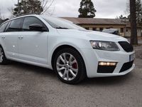 begagnad Skoda Octavia Combi RS 2.0 TSI Premium Panorama B-Värmare Na