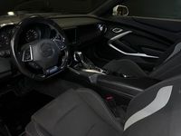 begagnad Chevrolet Camaro 2.0 T Hydra-Matic ZL1-optik 20" Kamera Se spec Euro 6