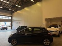 Begagnad Peugeot 208 82 HK (60 kW) 2012 Svart Halvkombi
