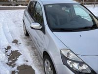 Begagnad Renault Clio R.S. 75 HK (55 kW) 2011 Halvkombi