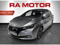 Begagnad Nissan Leaf Tekna 160 kW (218 HK) 2022 Grå Halvkombi