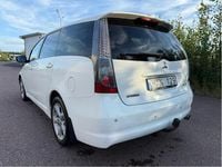 Begagnad Mitsubishi Grandis 165 HK (121 kW) 2008 Vit Minibuss