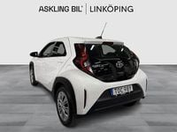 Begagnad Toyota Aygo X Play 72 HK (52 kW) 2022 Vit SUV
