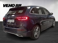 Begagnad Mercedes B250e AMG 160 HK (117 kW) 2022 Blå Minibuss