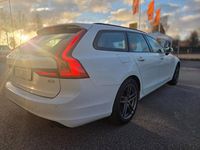 Begagnad Volvo V90 Kinetic 150 HK (110 kW) 2018 Vit Kombi